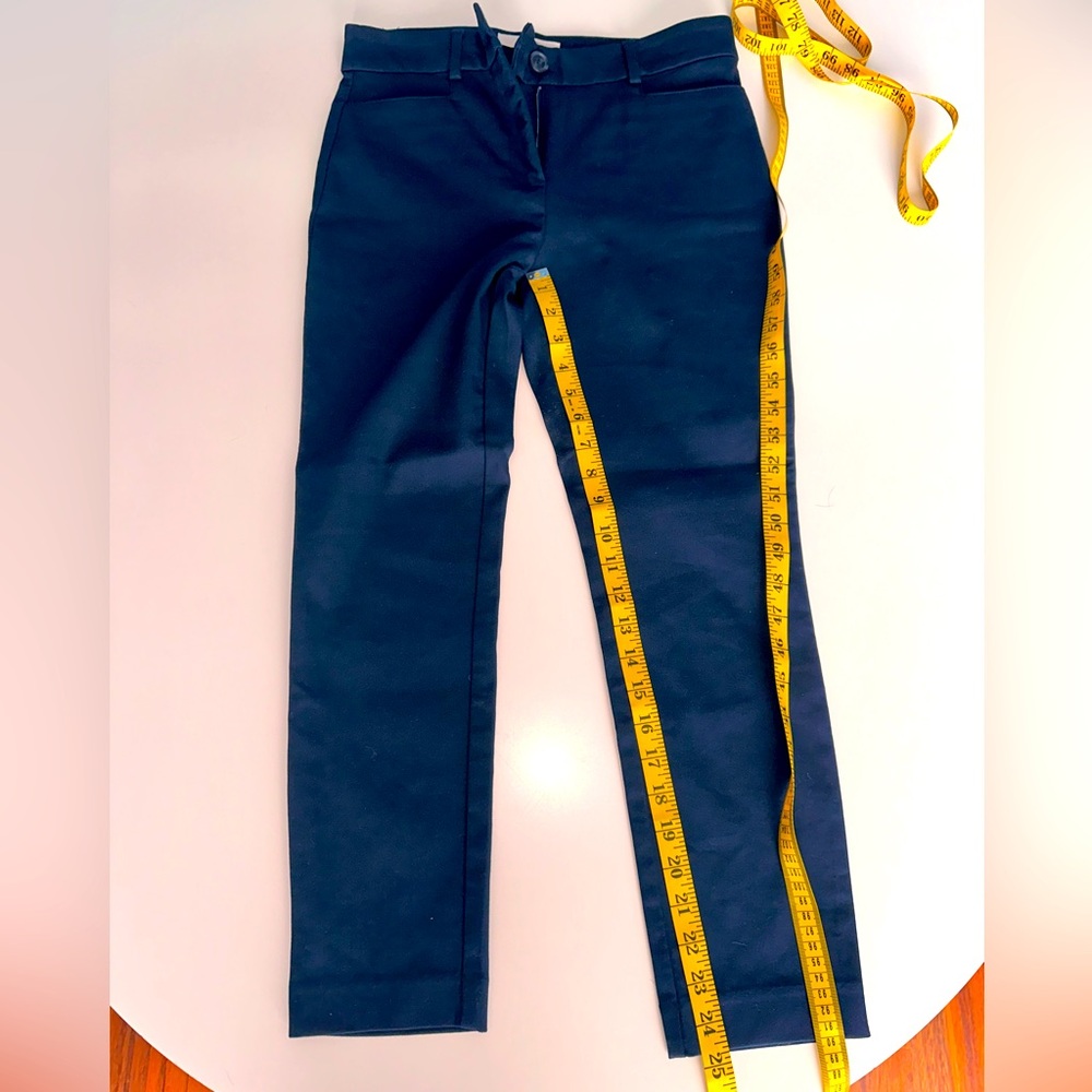 Loft size 4 petite women’s navy blue the Sutton skinny pants
